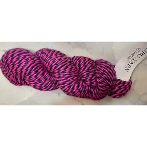 URU Yarn Knitcrate Pink Black Electric Rave Alpaca Wool 150 yds 100 g Worsted